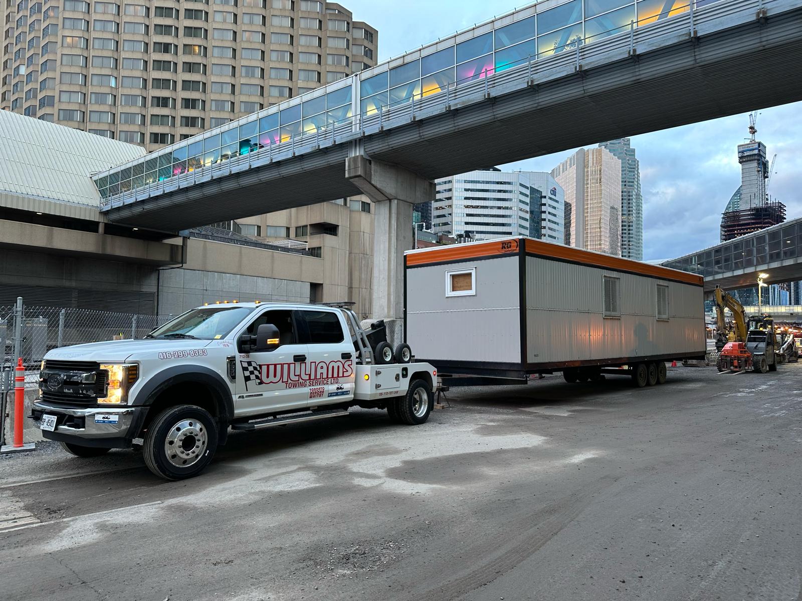Williams Towing - Reliable Motor Coaches & RV Towing Services in Toronto