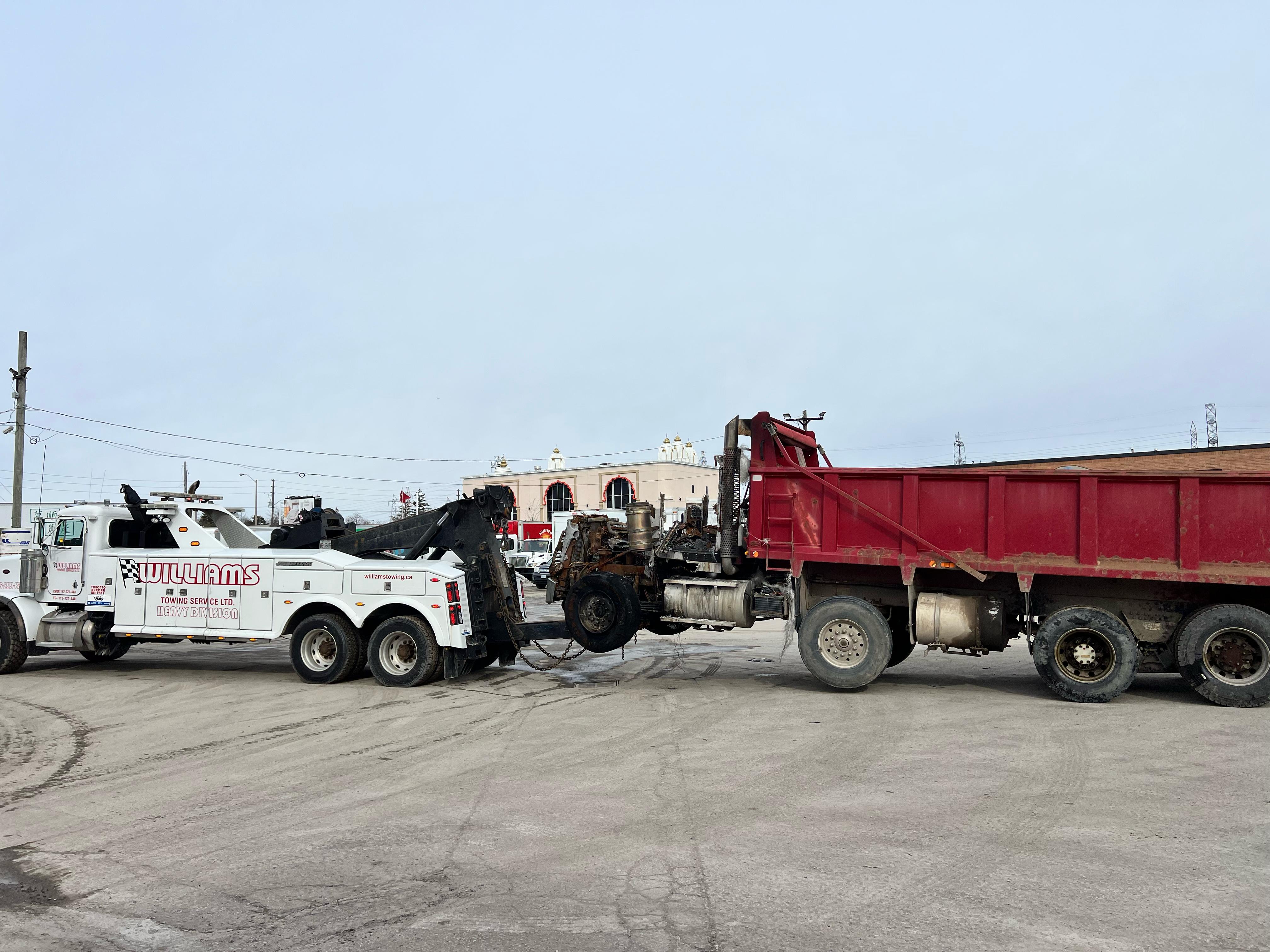 Williams Towing - Recovery Towing Services in Toronto | 24/7 Fast & Reliable