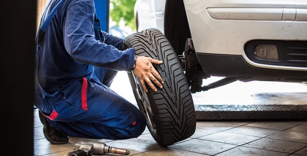 Emergency Flat Tire Repair Near Me: Quick Help Guide
