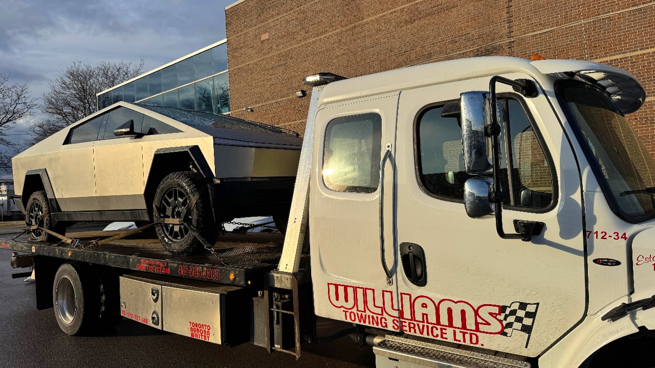 Flatbed Towing for Electric Vehicles | Complete EV Guide